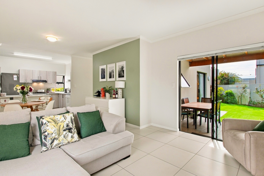 3 Bedroom Property for Sale in Aan de Wijnlanden Western Cape